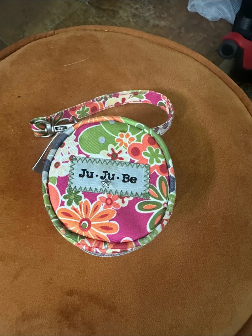 Jujube paci holder